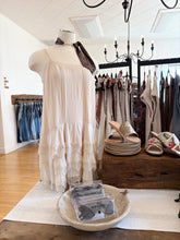 Load image into Gallery viewer, Scallop Lace Dress