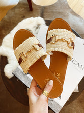 Load image into Gallery viewer, Bit Detail Sandals