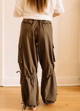 Load image into Gallery viewer, Drawstring Cargo Pants