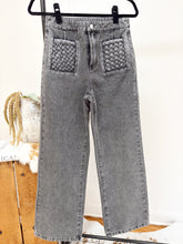 Load image into Gallery viewer, Woven Pocket Denim Pants