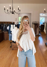 Load image into Gallery viewer, Flutter Sleeve Blouse