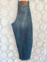 Load image into Gallery viewer, High Rise Relaxed Barrel Jeans