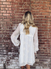 Load image into Gallery viewer, Floral Long Sleeve Dress