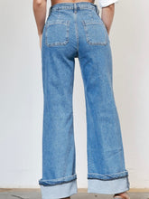 Load image into Gallery viewer, Square Pocket Jeans