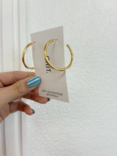 Load image into Gallery viewer, 35mm Minimalist Gold Hoop