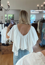 Load image into Gallery viewer, Flutter Sleeve Blouse