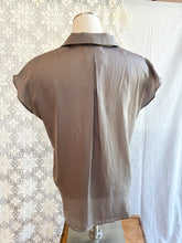 Load image into Gallery viewer, Cap Sleeve Button Down Top
