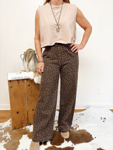 Load image into Gallery viewer, Leopard Cotton Track Pants