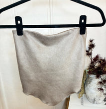 Load image into Gallery viewer, Suede Bandana Top