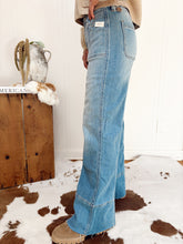 Load image into Gallery viewer, Light Wash Paneled Palazzo Jeans