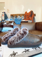 Load image into Gallery viewer, Tooled Fur Lined Slippers