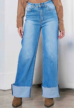 Load image into Gallery viewer, Raw Hem Jeans