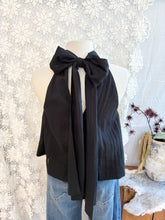 Load image into Gallery viewer, Bow Detail Halter Top
