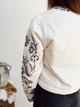 Load image into Gallery viewer, Embroidered Zip Up Jacket