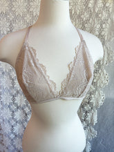Load image into Gallery viewer, Dainty Lace Bralette