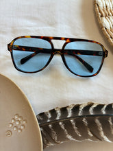 Load image into Gallery viewer, Lake Sunnies