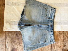 Load image into Gallery viewer, Panel Denim Shorts