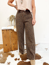 Load image into Gallery viewer, Leopard Cotton Track Pants