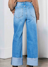 Load image into Gallery viewer, Raw Hem Jeans