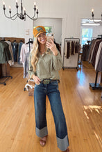 Load image into Gallery viewer, Striped Collar Blouse