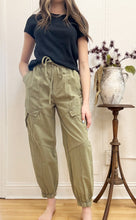 Load image into Gallery viewer, Cargo Cinch Pants - Olive