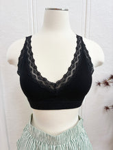 Load image into Gallery viewer, Lace Trim Bralette - Black