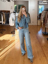Load image into Gallery viewer, Distressed Cuff Jeans