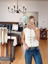 Load image into Gallery viewer, Front Button Vest