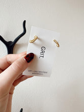 Load image into Gallery viewer, Textured Gold Hoop Earrings