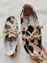 Load image into Gallery viewer, Cowprint Shoes