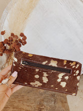 Load image into Gallery viewer, Handmade Tooled Hide Wallet