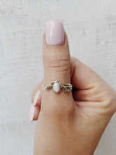 Load image into Gallery viewer, Opal Floral Ring TC