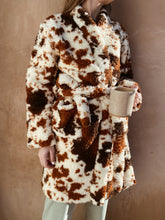 Load image into Gallery viewer, Cow Print Sherpa Robe