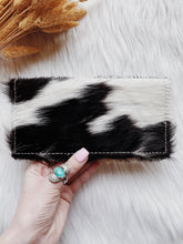 Load image into Gallery viewer, Cowhide Wallets